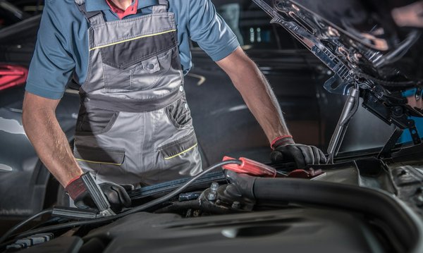 Qu'est-ce qu'un alternateur d'automobile et à quoi sert-il réellement ?